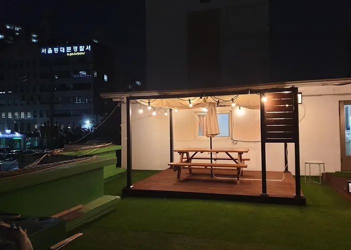 Cheongryangri Zebra Cinema & Rooftop Seoel